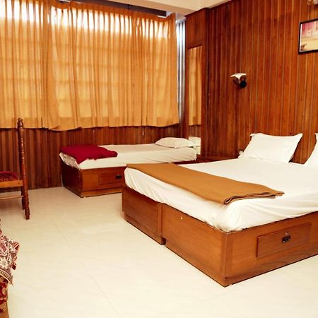 Dolphin Residency Thekkady Exterior foto