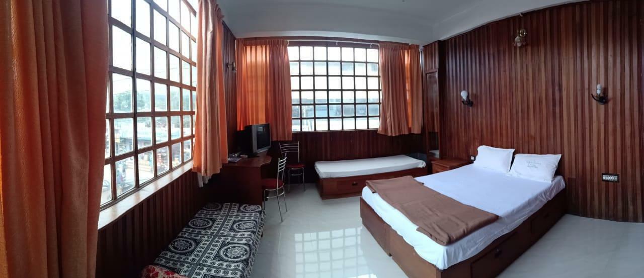 Dolphin Residency Thekkady Exterior foto
